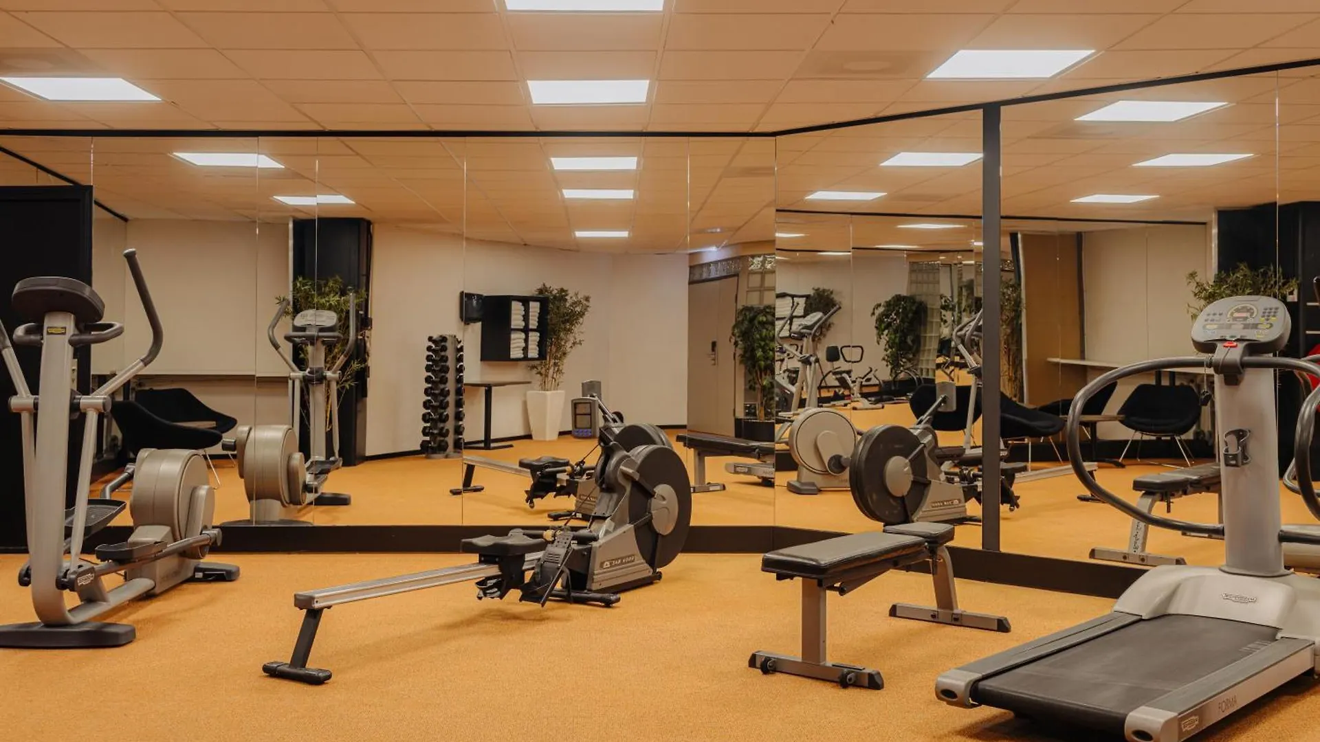 ****  Leonardo Hotel Eindhoven City Center Former Crown Hotel Países Baixos